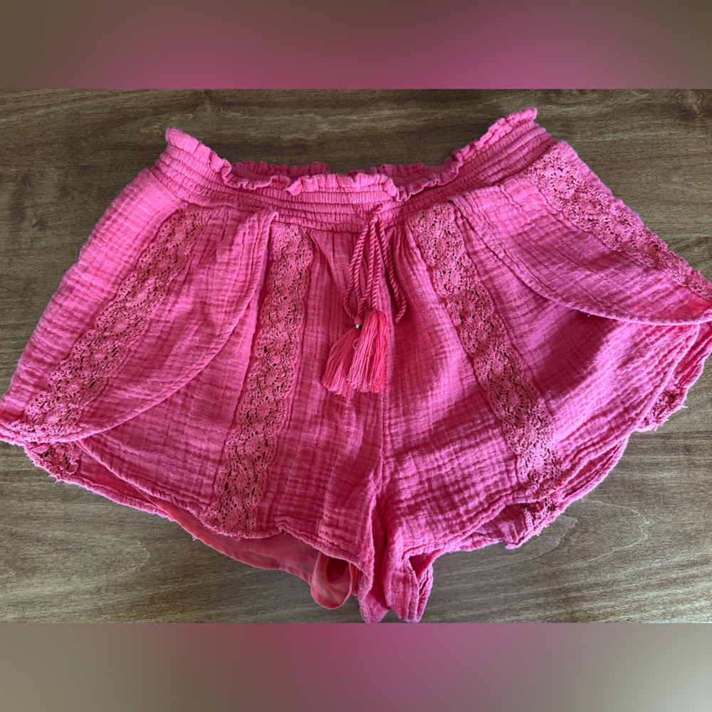 American Eagle Linen Tulip lined shorts